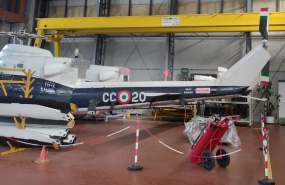 N. 8 Helicopters AB412 CC