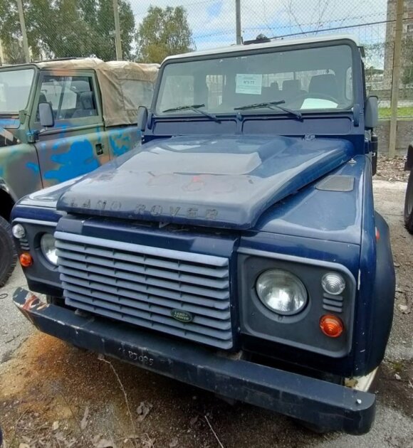 Land Rover Defender 110 3TT – Lotto Singolo